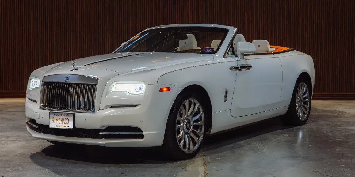 White Rolls Royce Dawn (Hermes) for wedding car rental in Delaware White Rolls Royce Dawn (Hermes) for wedding car rental in Delaware