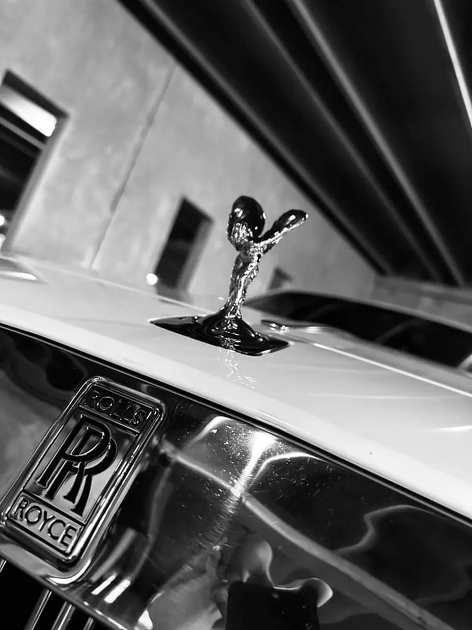 White Rolls Royce Ghost Sedan, photo 5 for wedding car rental in New Jersey White Rolls Royce Ghost Sedan, photo 5 for wedding car rental in New Jersey