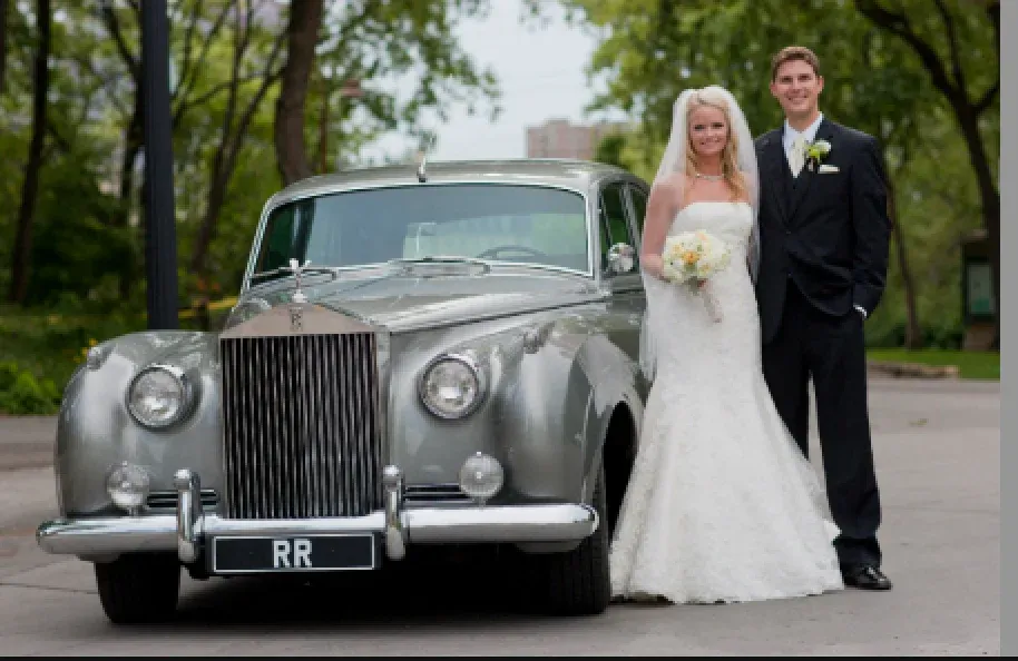 Silver Vintage Rolls Royce for wedding car rental in Minnesota Silver Vintage Rolls Royce for wedding car rental in Minnesota