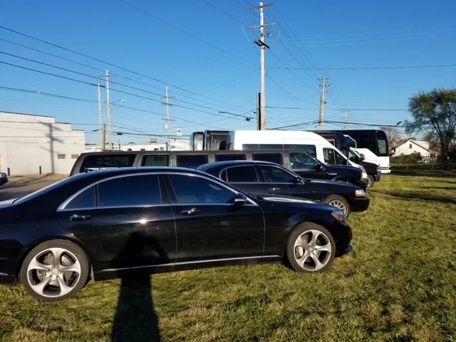 Mercedes-Benz S-Class Sedan, photo 2 for wedding car rental in Columbus, OH