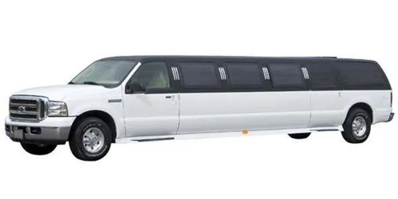 White Ford Excursion Limousine, take 2